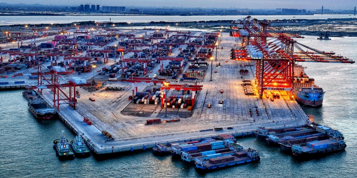 預(yù)計(jì)2024年廣東港口吞吐量達(dá)7500萬(wàn)標(biāo)箱