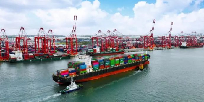 2025年1-4月我國港口貨物、集裝箱吞吐量